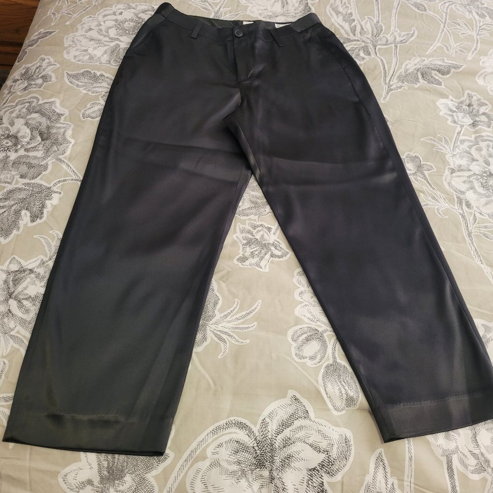 GAP Black Satin Cropped Dress Pants Size 6 NWOT